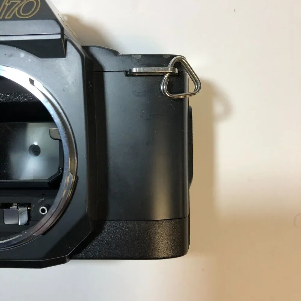 Canon T70 35mm Manual Focus SLR Camera Body Only Powers On Working